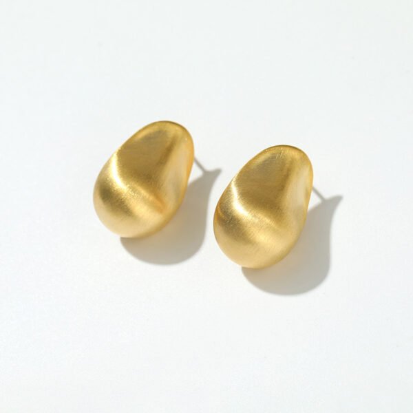 Minimalist Pebble Drop earrings