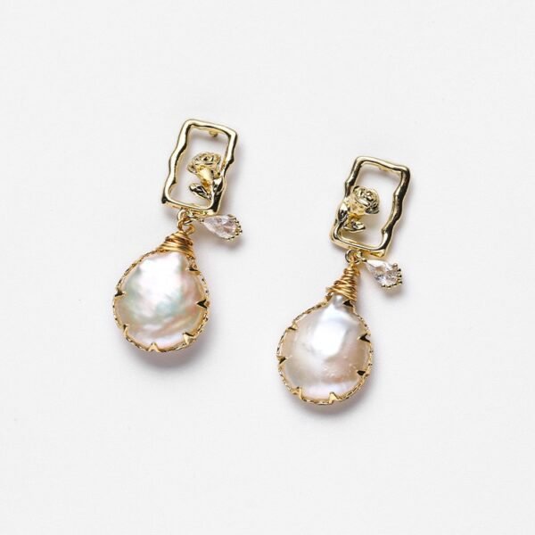 Rose Baroque Pearl Earrings
