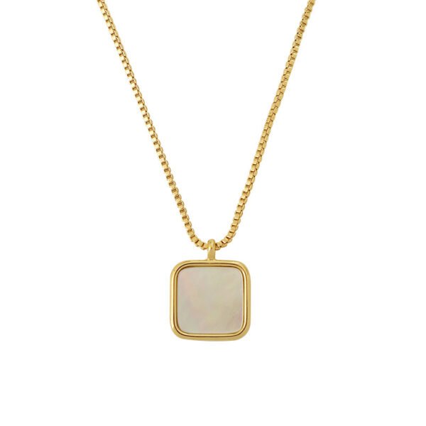 Luxury square mother-of-pearl necklace