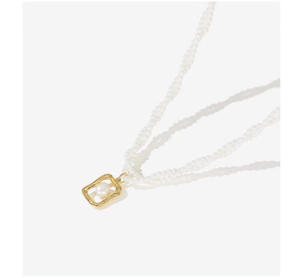 Vintage double-layered pearl necklace