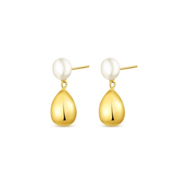 Teardrop Pearl Earrings