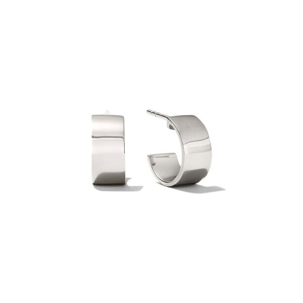 Smooth C-shaped minimalist earrings