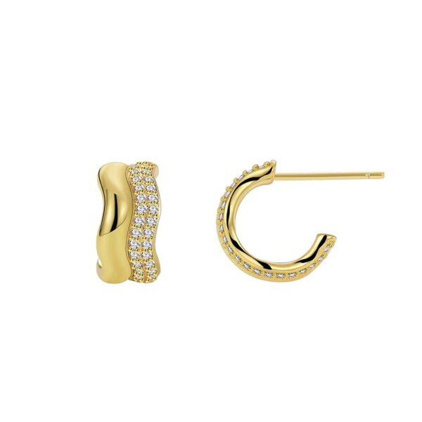 Niche design C-shaped earrings inlaid with zircon